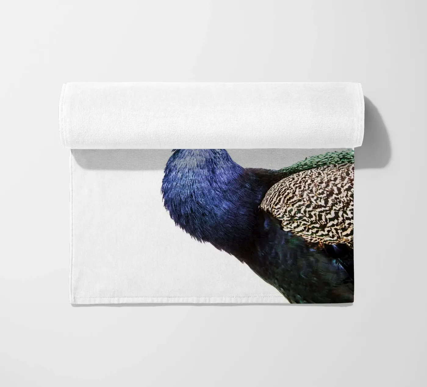 Blauwe pauw strandhanddoek van Victoria Frost