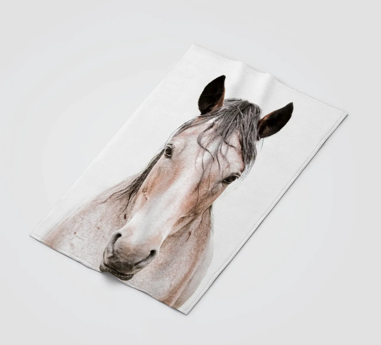 Cavallo di castagno Dun I coperta in pile da Victoria Frost
