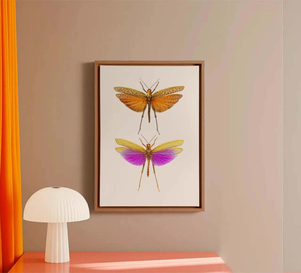Kleurrijke harmonie: Krekels canvas met Baklijst van Curious Collections by Marielle Leenders