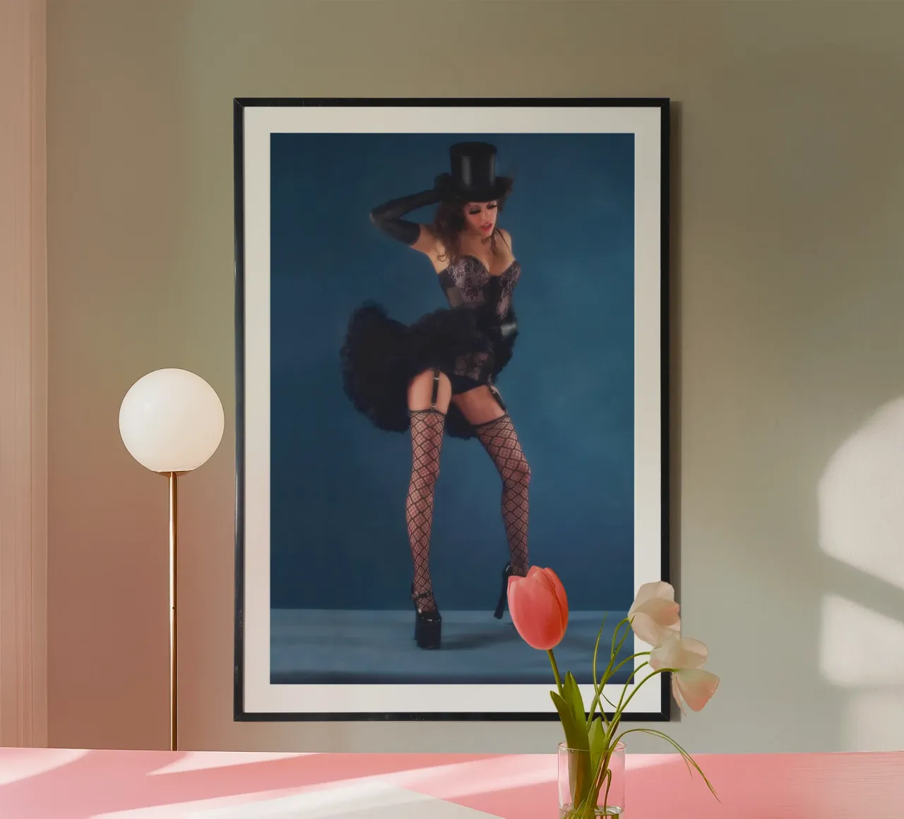Gambe lunghe in lingerie carta hahnemühle da Dave Hare Photography