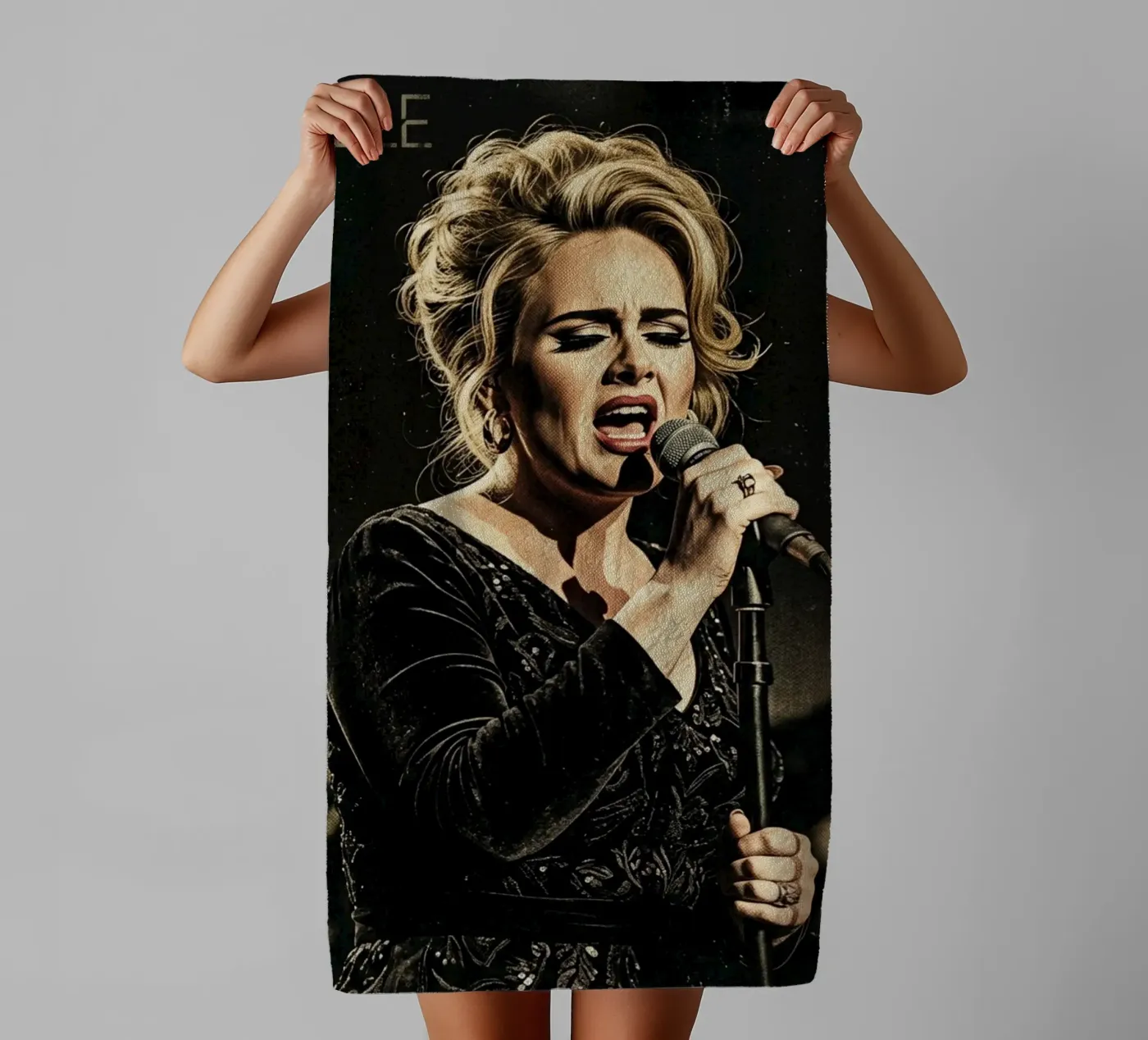 Adele-Konzert Handtuch von Darah Juang