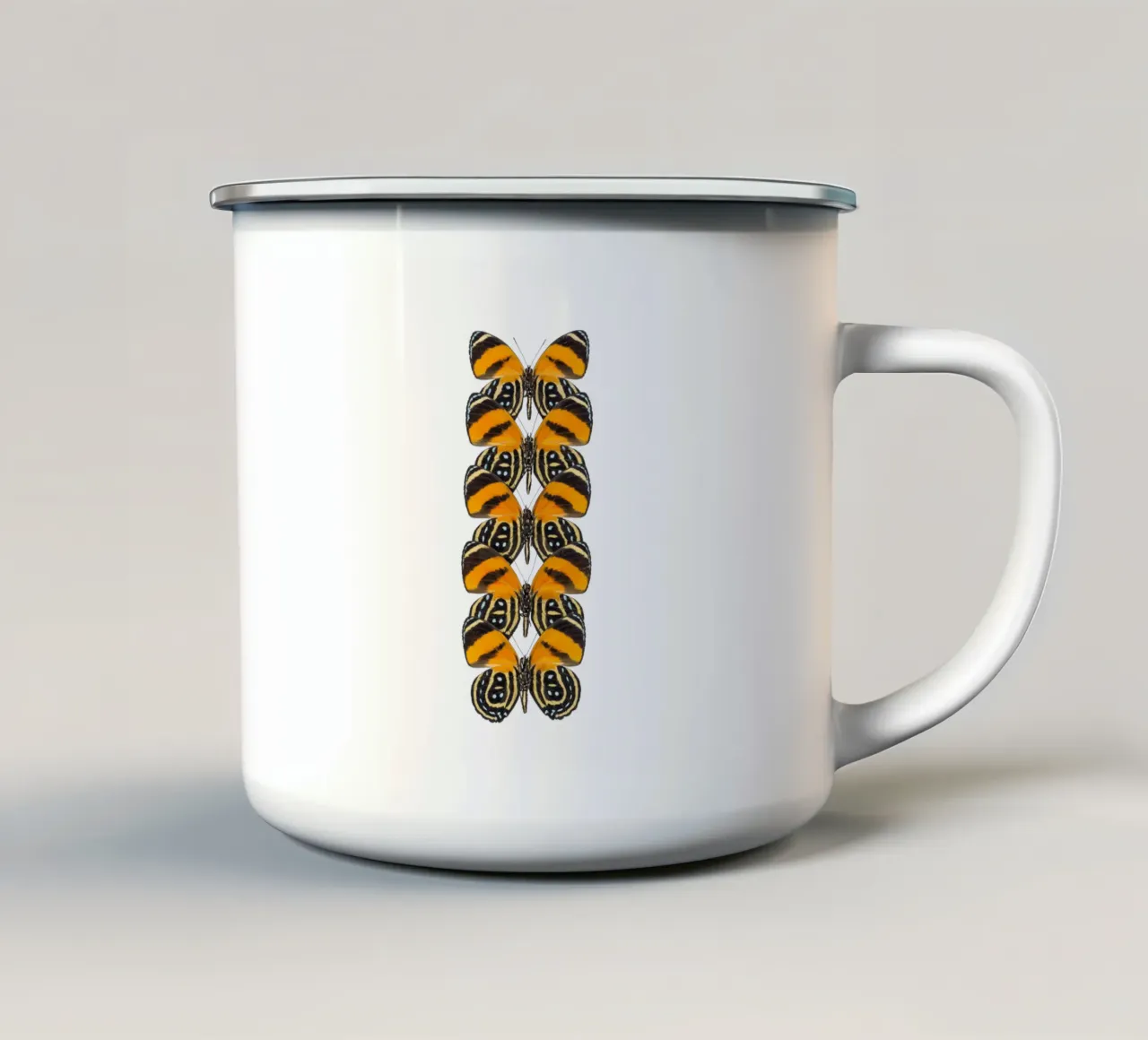 Farfalle in fila tazza in smalto da Curious Collections by Marielle Leenders