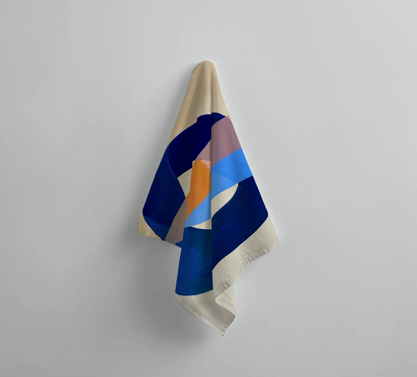 Blue Loop Abstract badhanddoek van Nadjaa