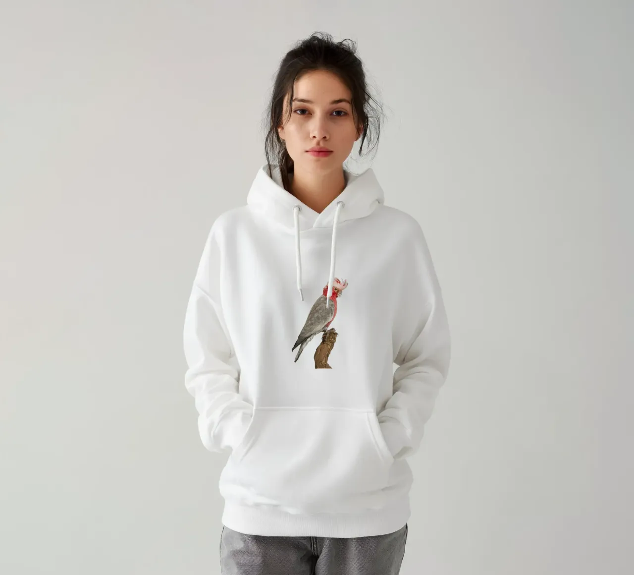 Cacatua rosa felpa con cappuccio da Curious Collections by Marielle Leenders
