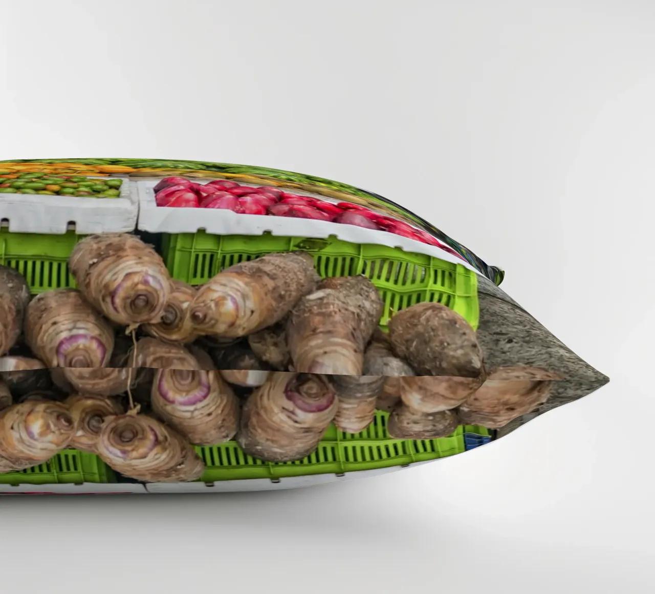 Banco di frutta cuscino da Curious Collections by Marielle Leenders