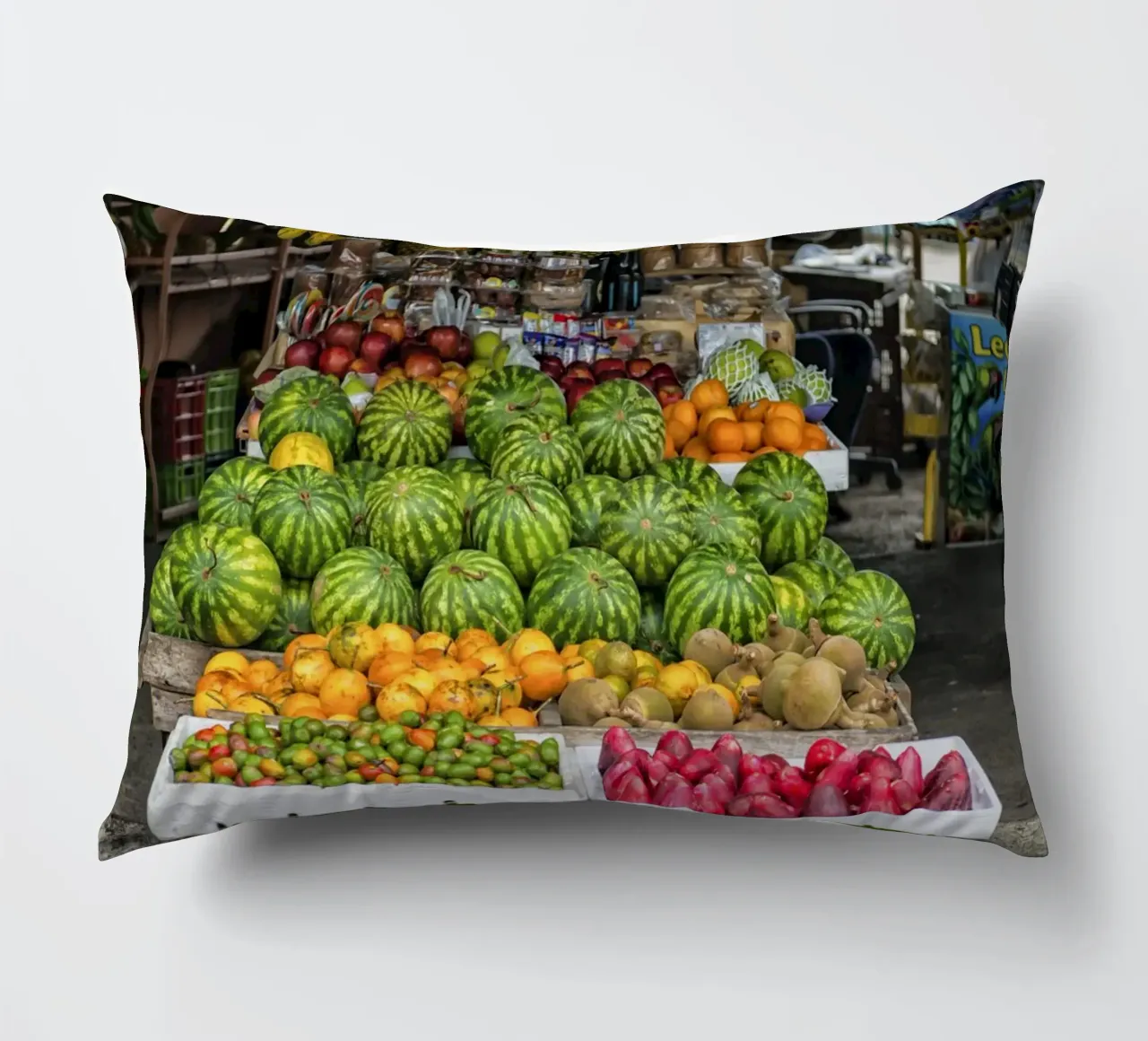 Banco di frutta cuscino da Curious Collections by Marielle Leenders