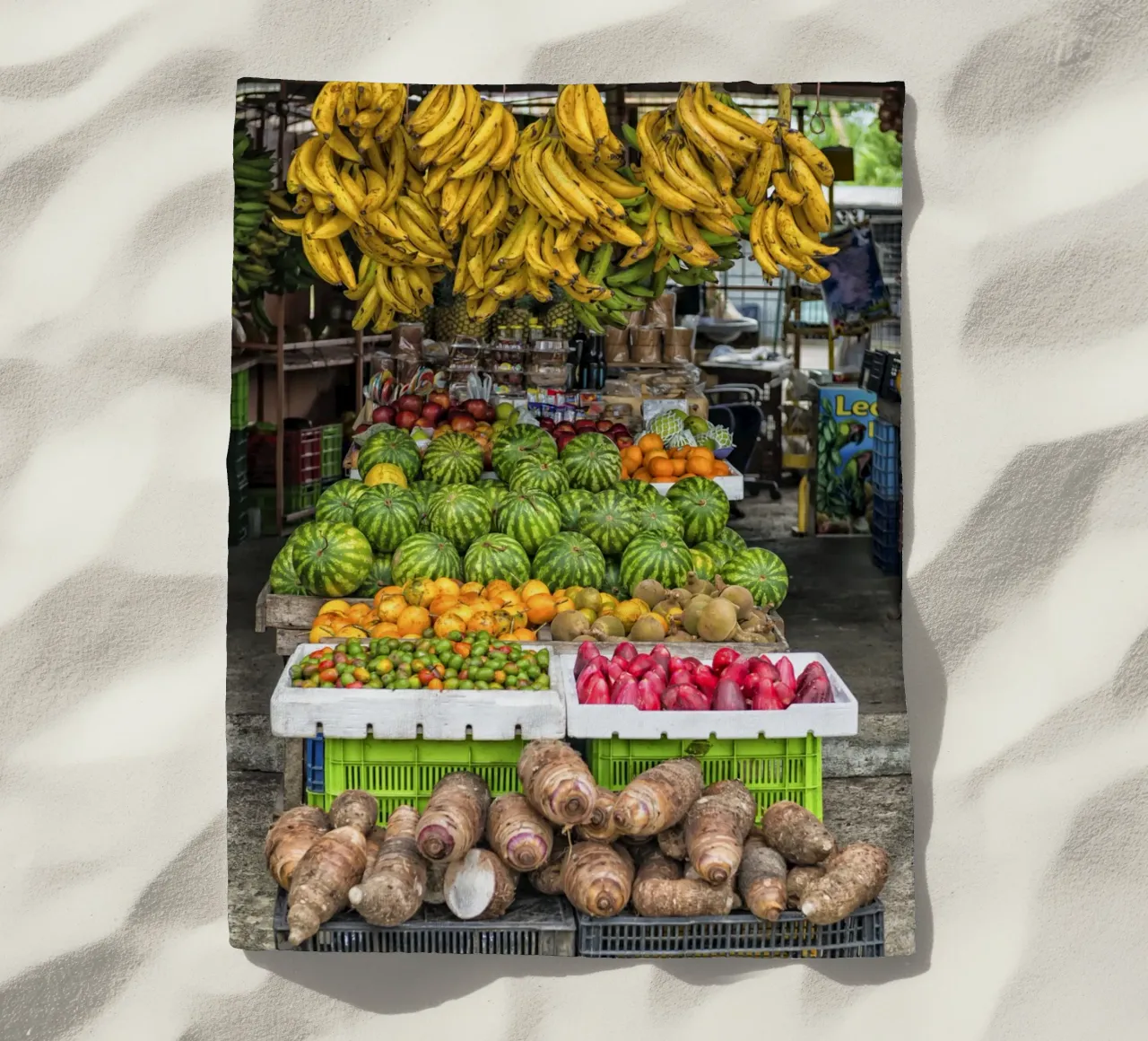 Banco di frutta telo mare da Curious Collections by Marielle Leenders