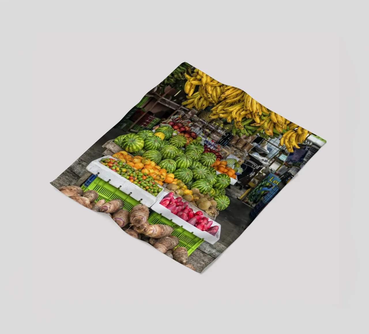 Banco di frutta coperta in pile da Curious Collections by Marielle Leenders