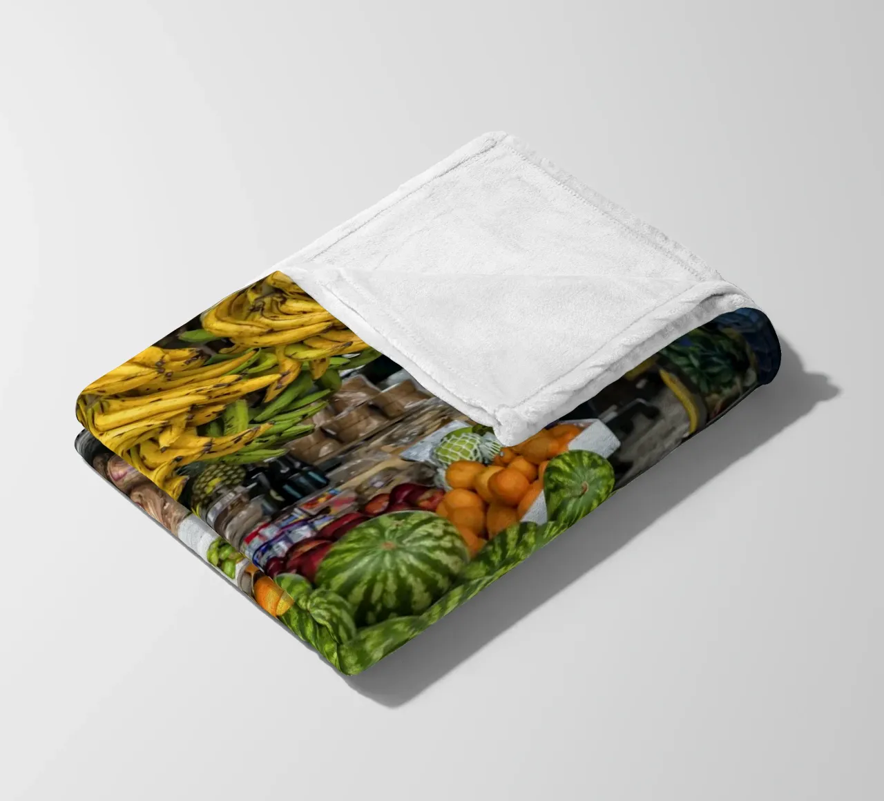 Banco di frutta coperta in pile da Curious Collections by Marielle Leenders