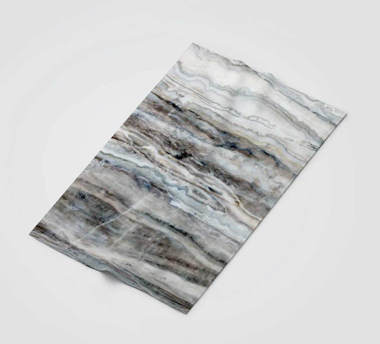 Blauer und weißer Marmor 01 Fleecedecke von amini54