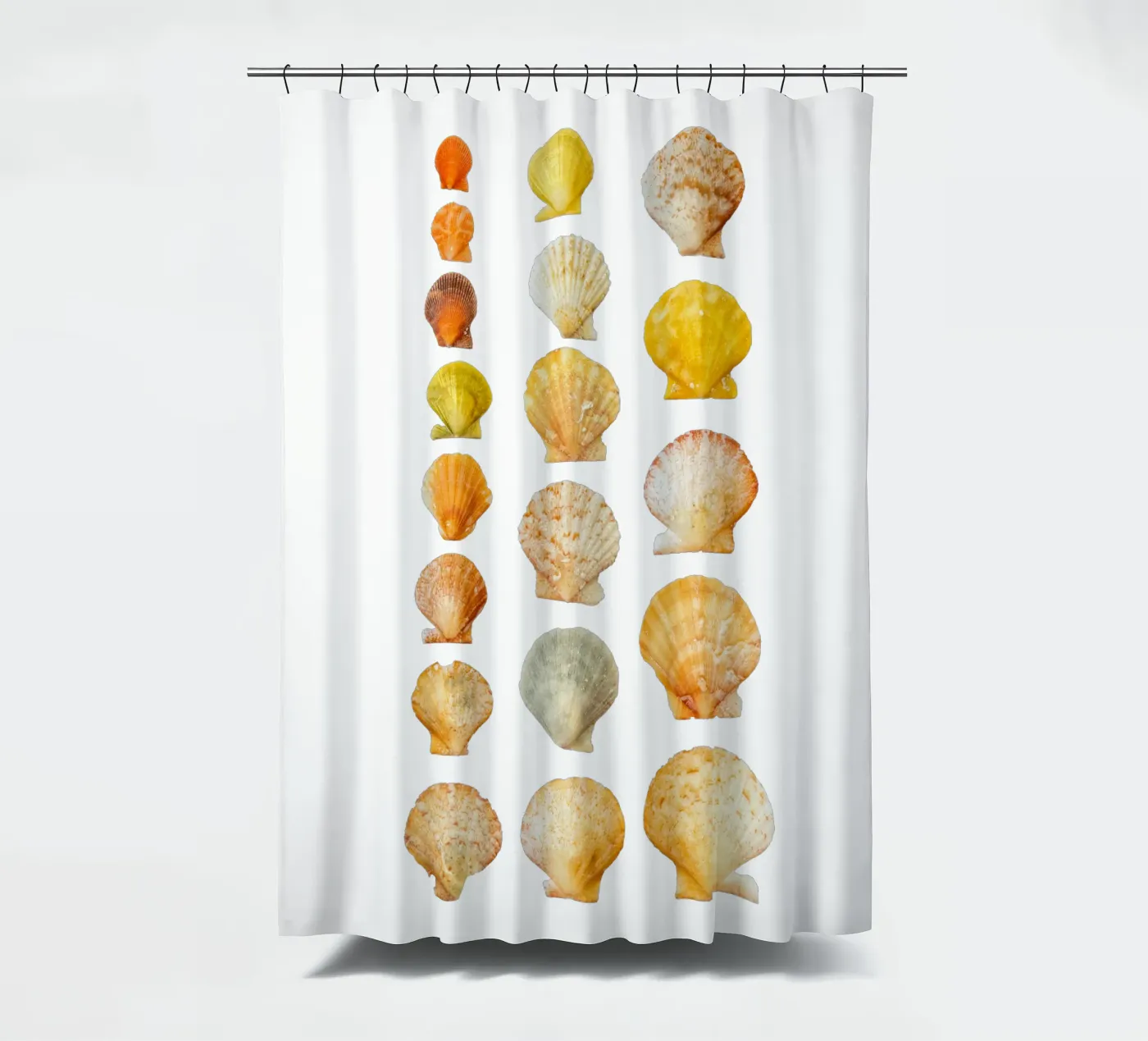 Seashells douchegordijn van Curious Collections by Marielle Leenders
