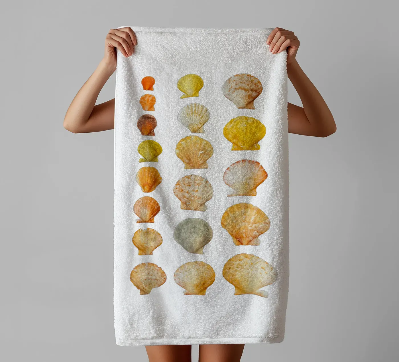 Seashells Handtuch von Curious Collections by Marielle Leenders