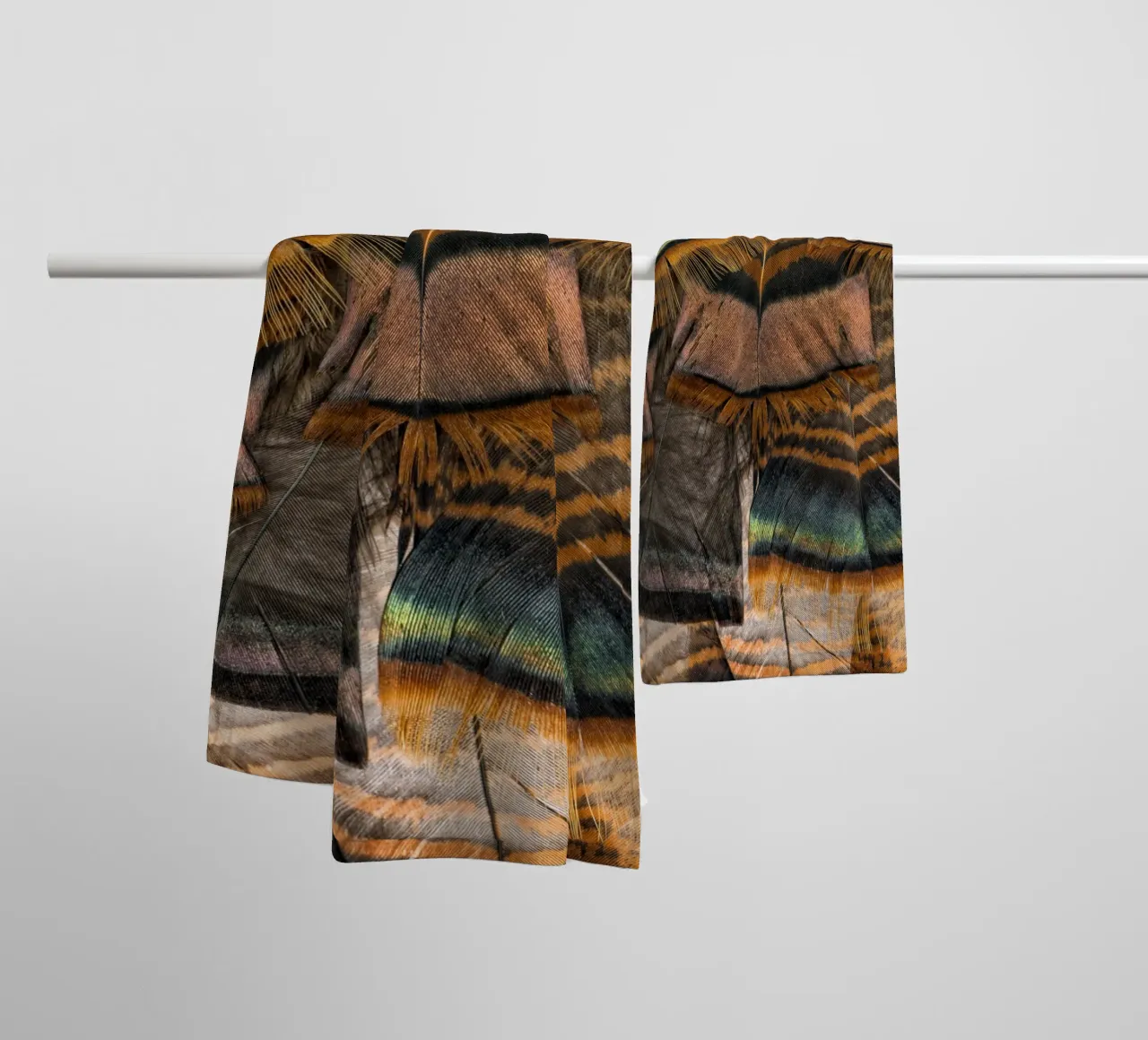 Piume vibranti asciugamano da bagno da Curious Collections by Marielle Leenders