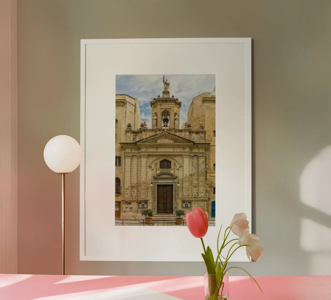 Facciata di una vecchia chiesa a Malta carta hahnemühle da Curious Collections by Marielle Leenders
