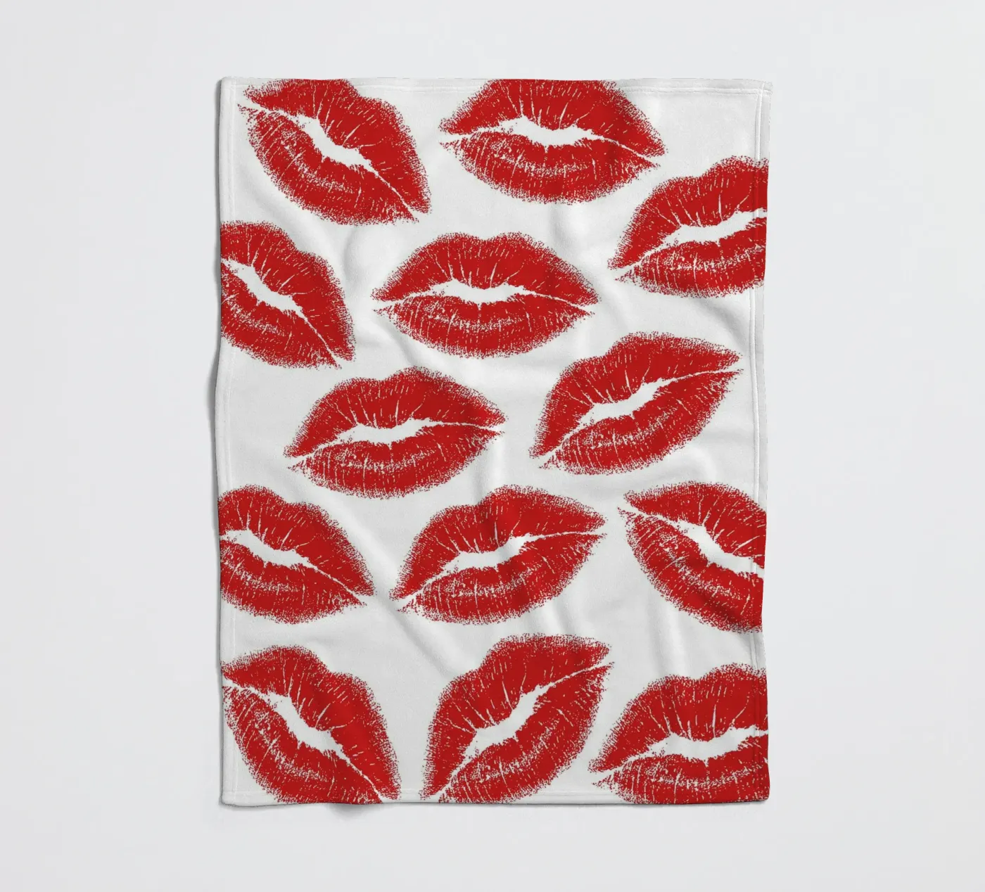Lips pattern Fleecedecke von Happypatterns