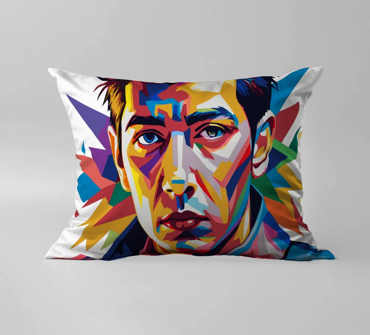 Alex Turner Portrait in WPAP Pop Art Kissen von vectorartnesia