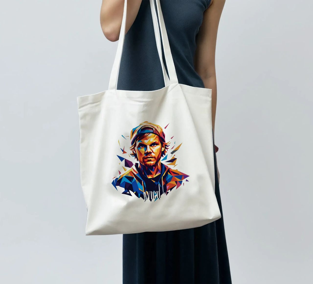 Avicii Portrait in WPAP Pop Art tote bag de vectorartnesia