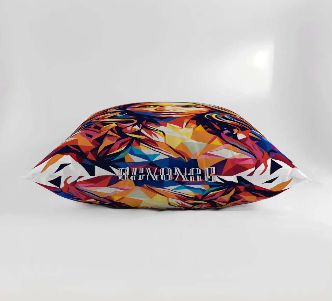 Beyonce Portrait in WPAP Pop Art cuscino da vectorartnesia