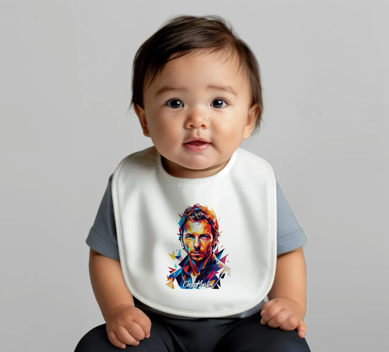 Chris Martin Portrait in WPAP Pop Art Babylätzchen von vectorartnesia