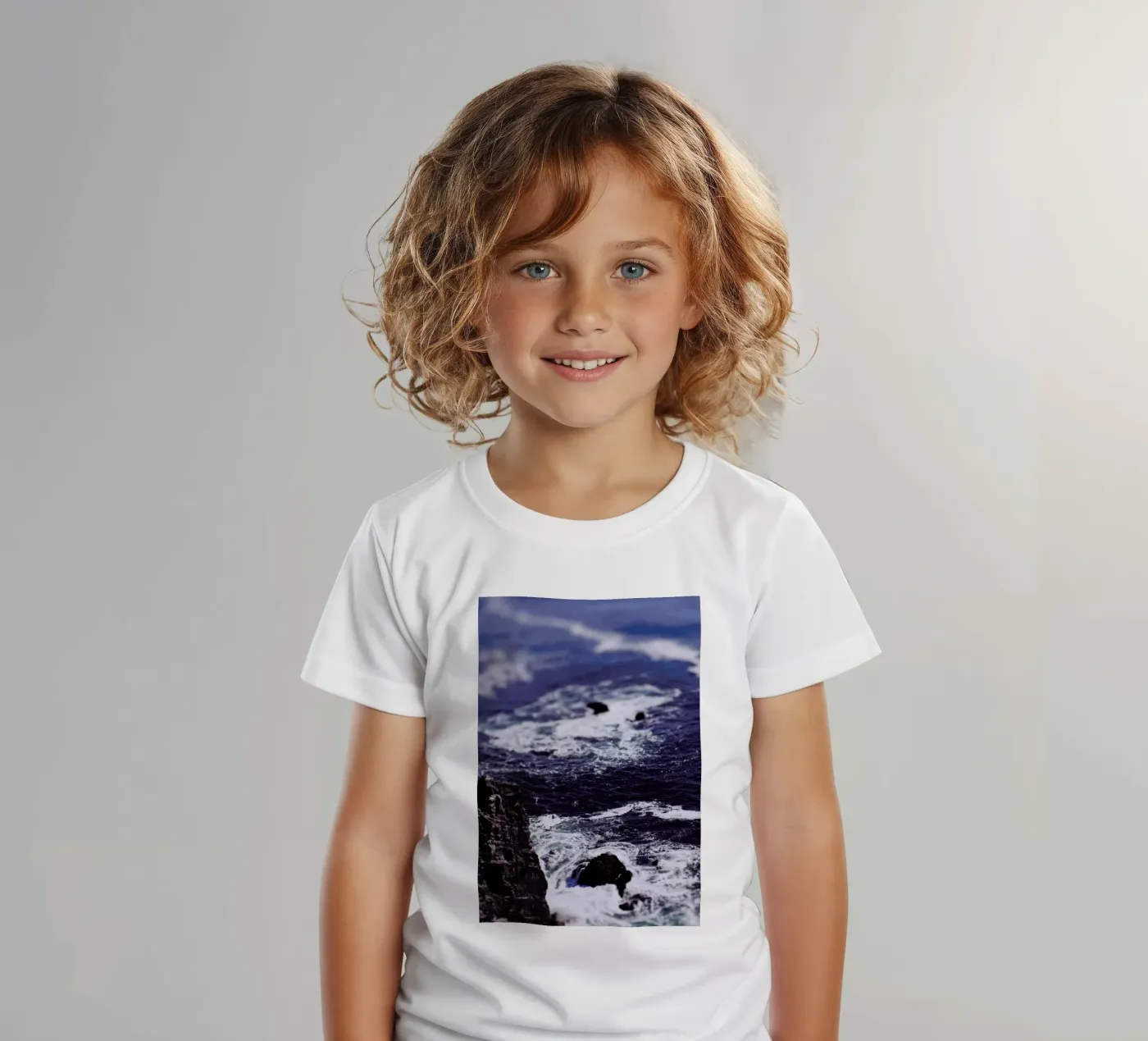 Blue Ocean t-shirt bambini da Leah Flores