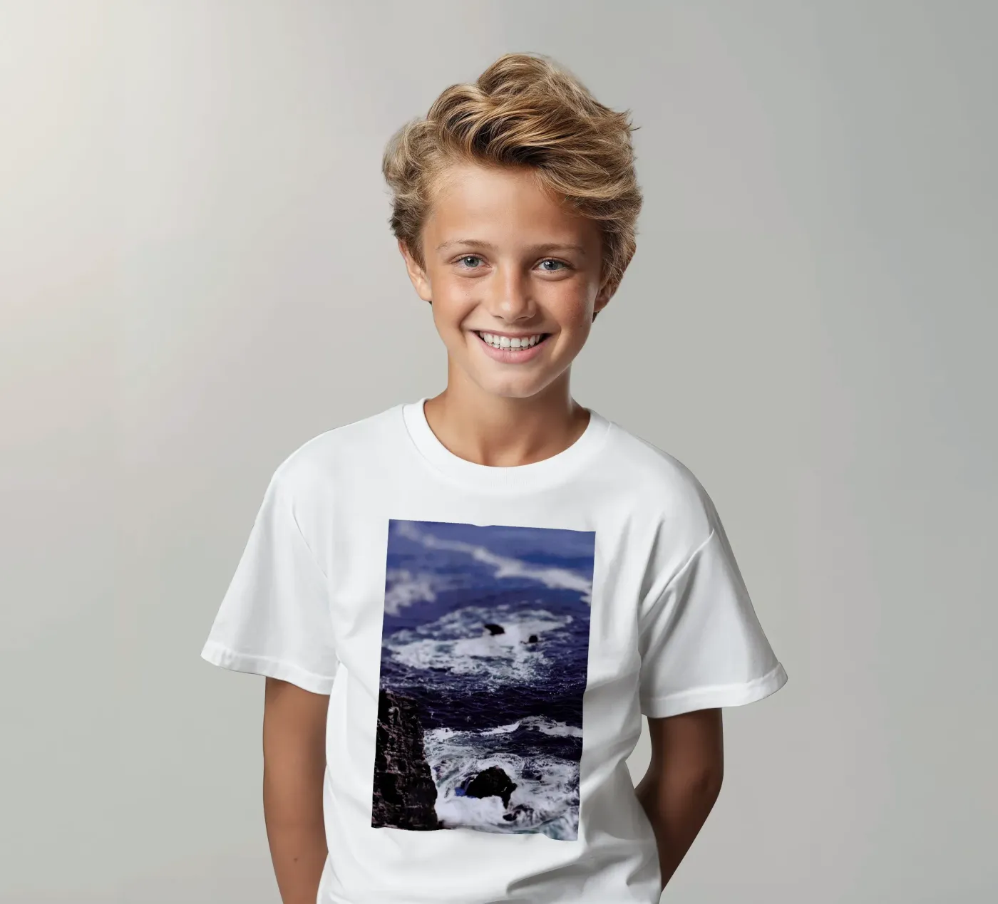 Blue Ocean t-shirt bambini da Leah Flores