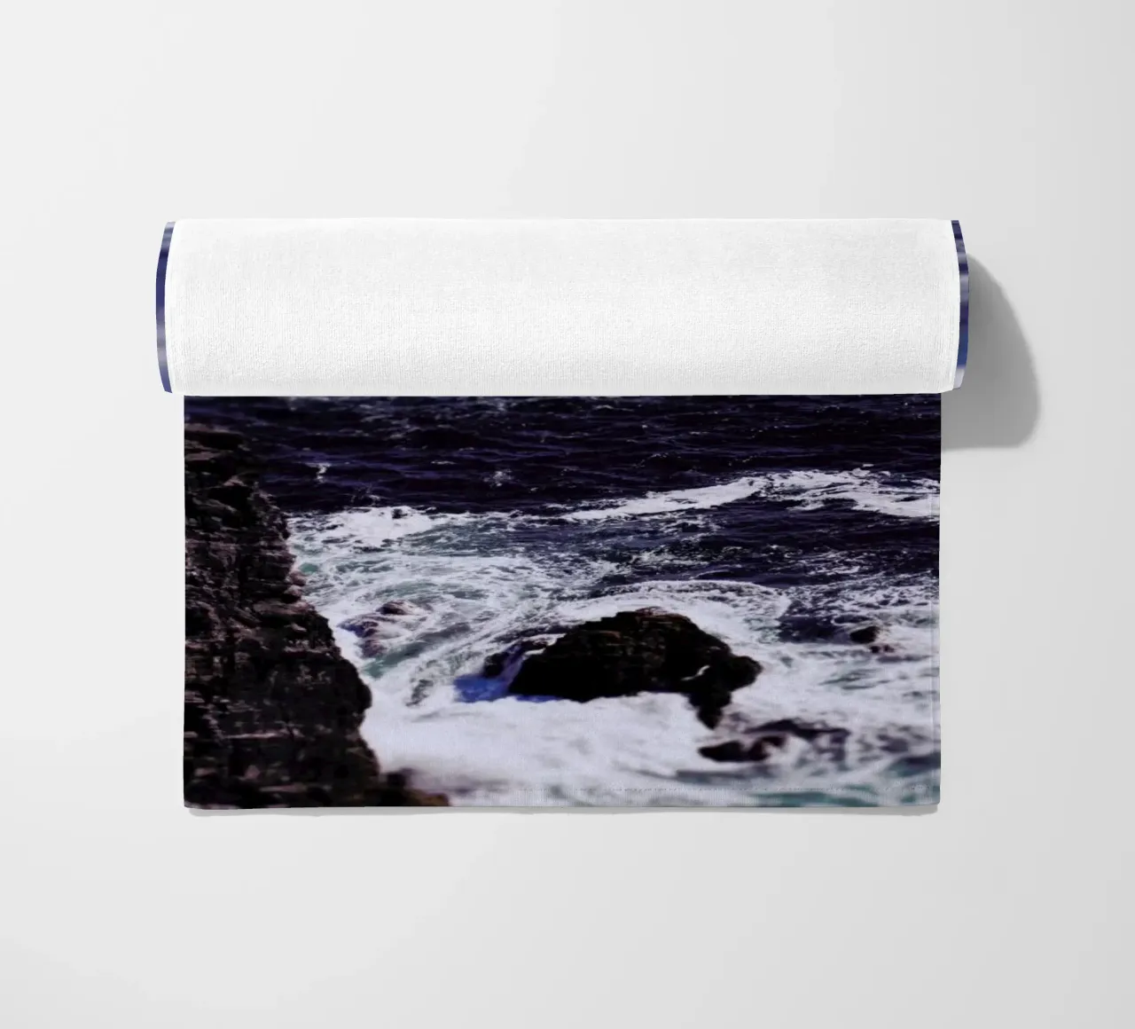 Blue Ocean telo mare da Leah Flores