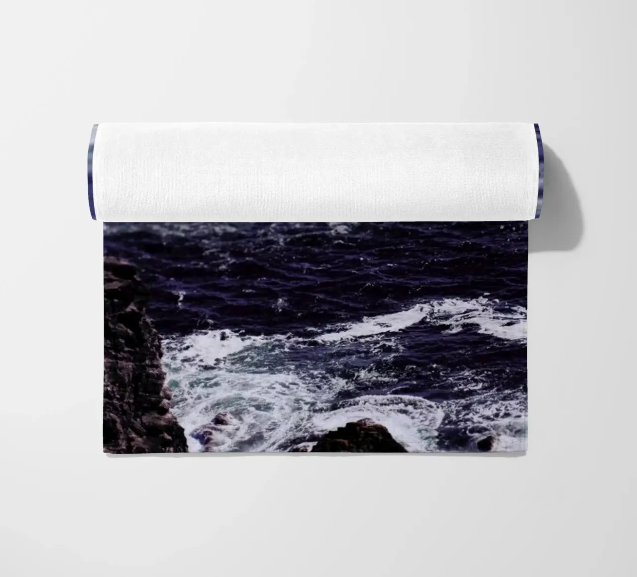 Blue Ocean telo mare da Leah Flores