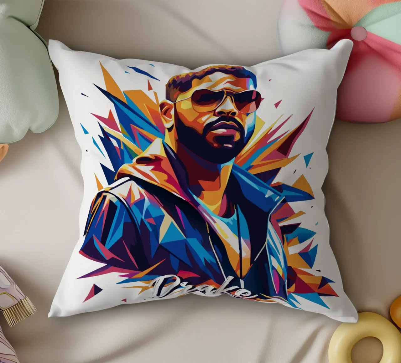 Drake Portrait in WPAP Pop Art cuscino da vectorartnesia
