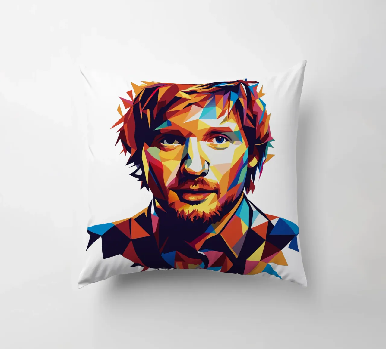 Ed Sheeran Portrait in WPAP Pop Art cuscino da vectorartnesia