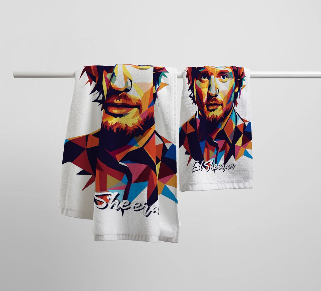Ed Sheeran Portrait in WPAP Pop Art asciugamano da bagno da vectorartnesia