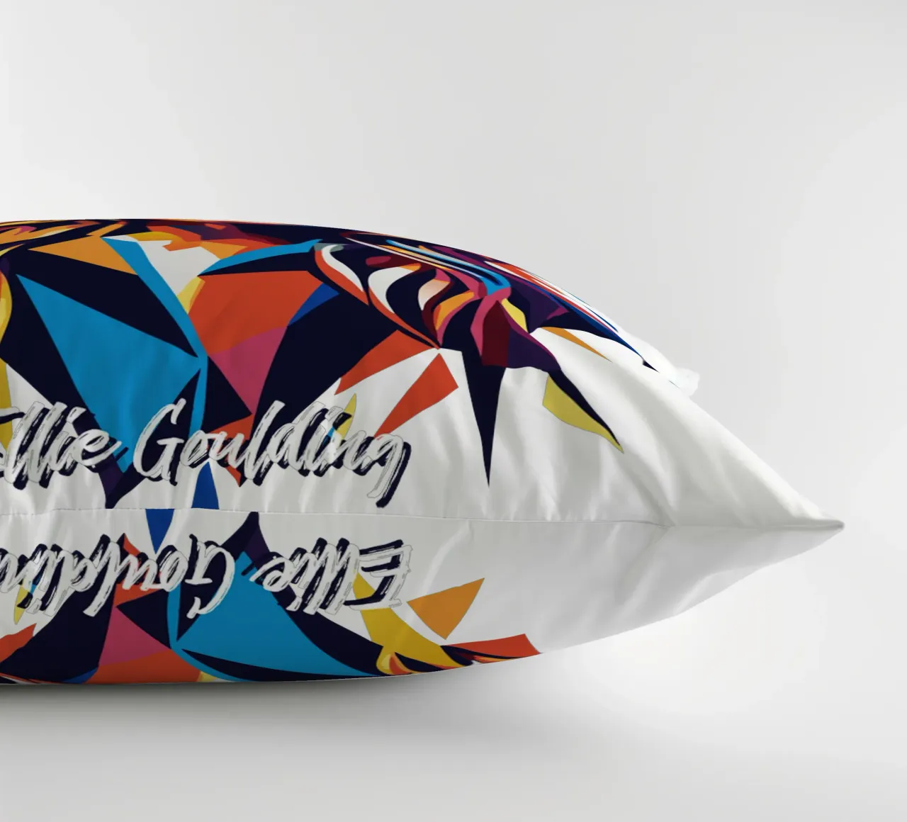 Ellie Goulding Portrait in WPAP Pop Art cuscino da vectorartnesia