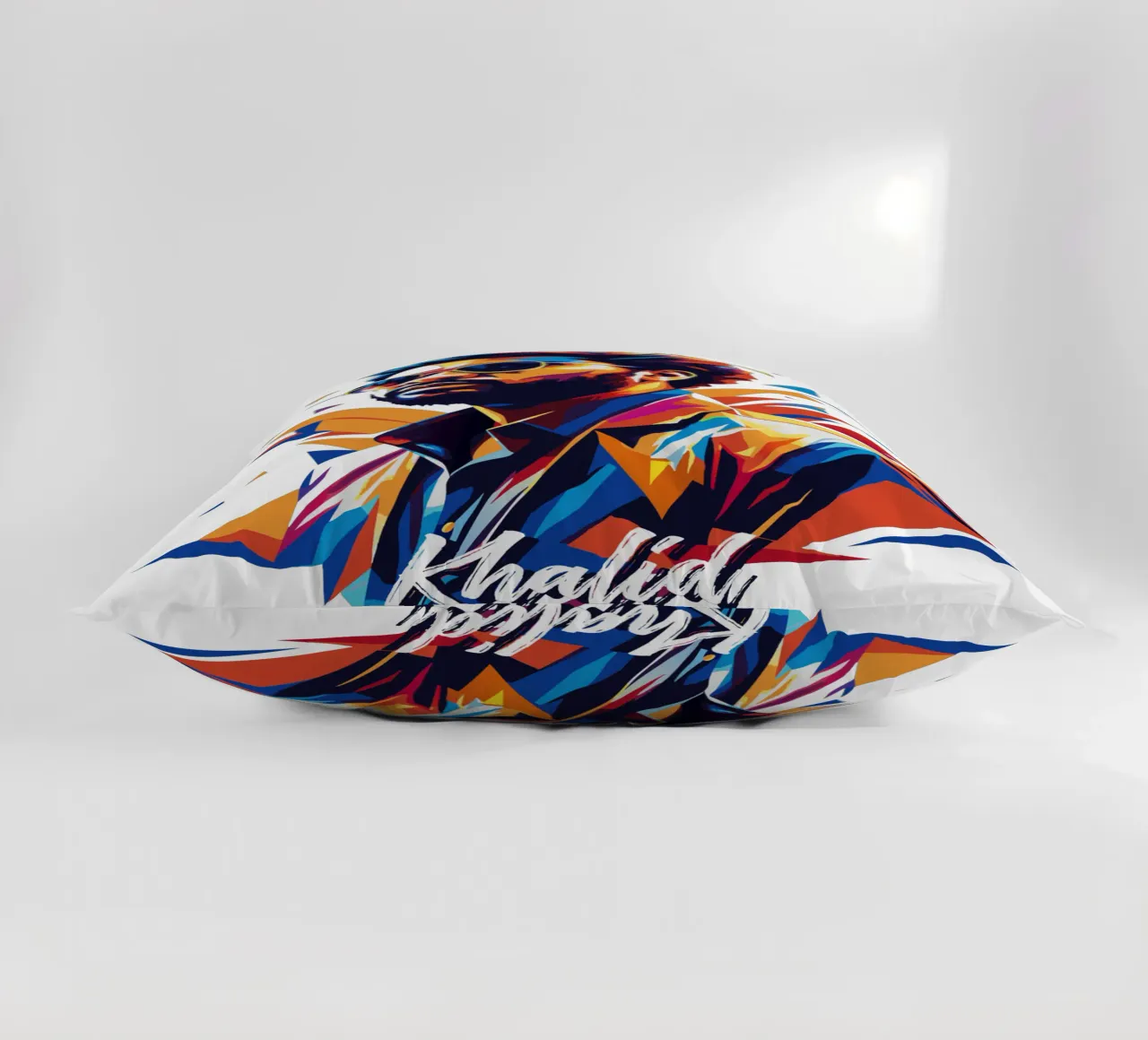 Khalid Portrait in WPAP Pop Art cuscino da vectorartnesia