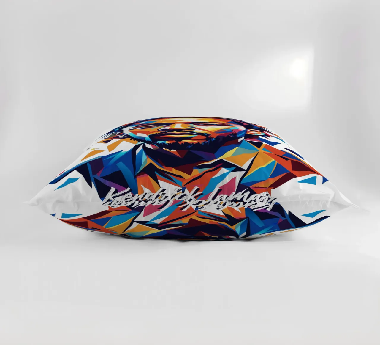 Kendrick Lamar Portrait in WPAP Pop Art cuscino da vectorartnesia