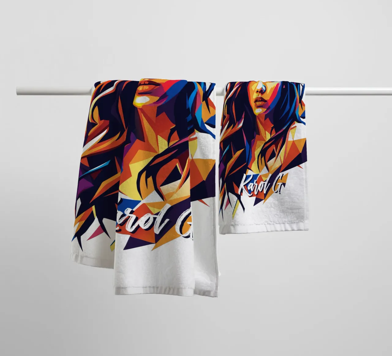 Karol G Portrait in WPAP Pop Art asciugamano da bagno da vectorartnesia