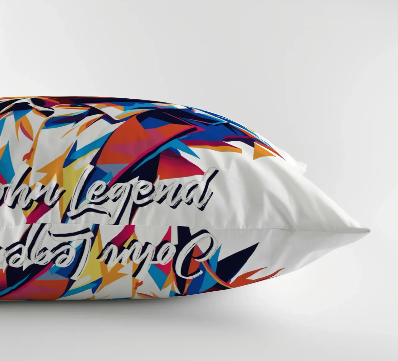 John Legend Portrait in WPAP Pop Art cuscino da vectorartnesia