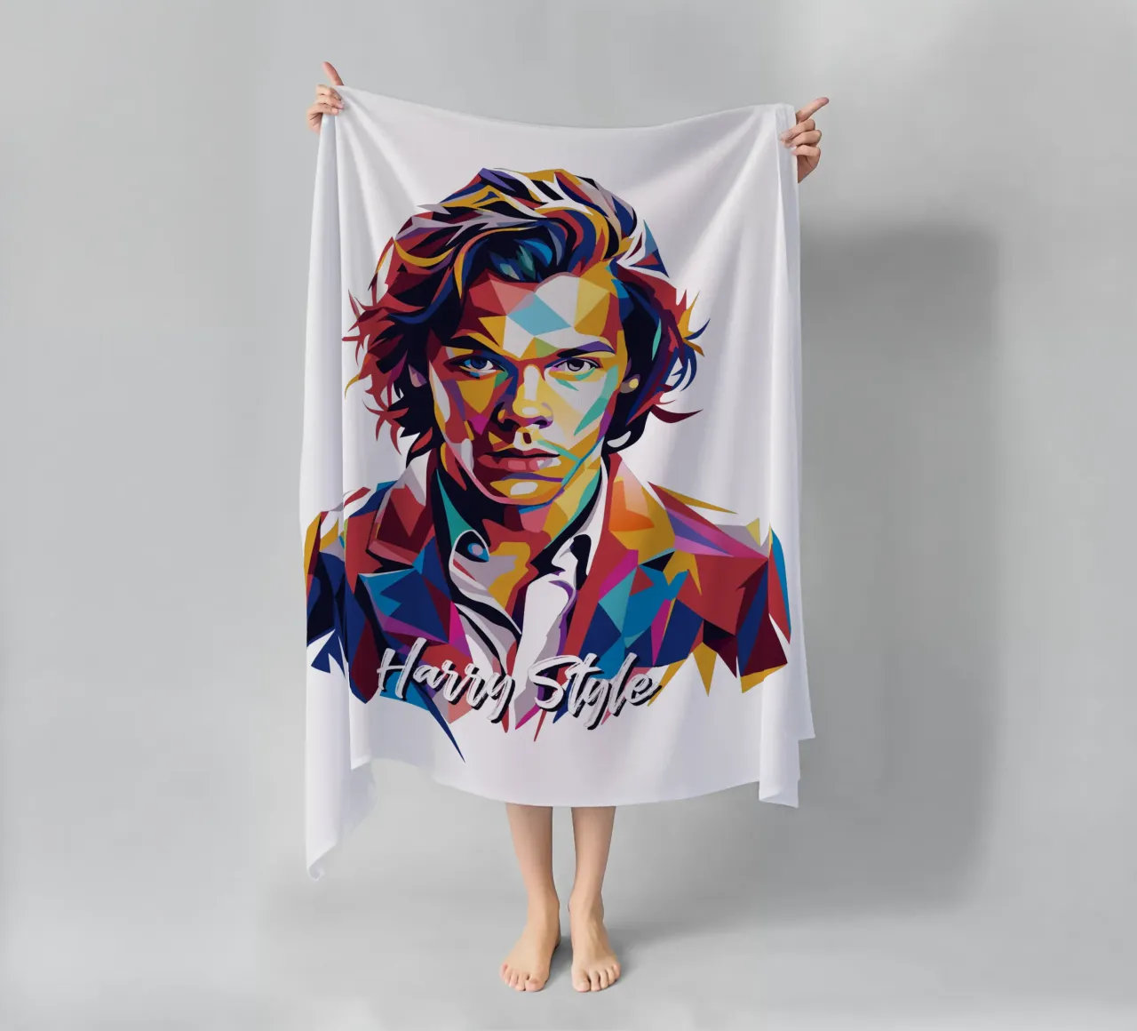 Harry Style Portrait in WPAP Pop Art Strandtuch von vectorartnesia