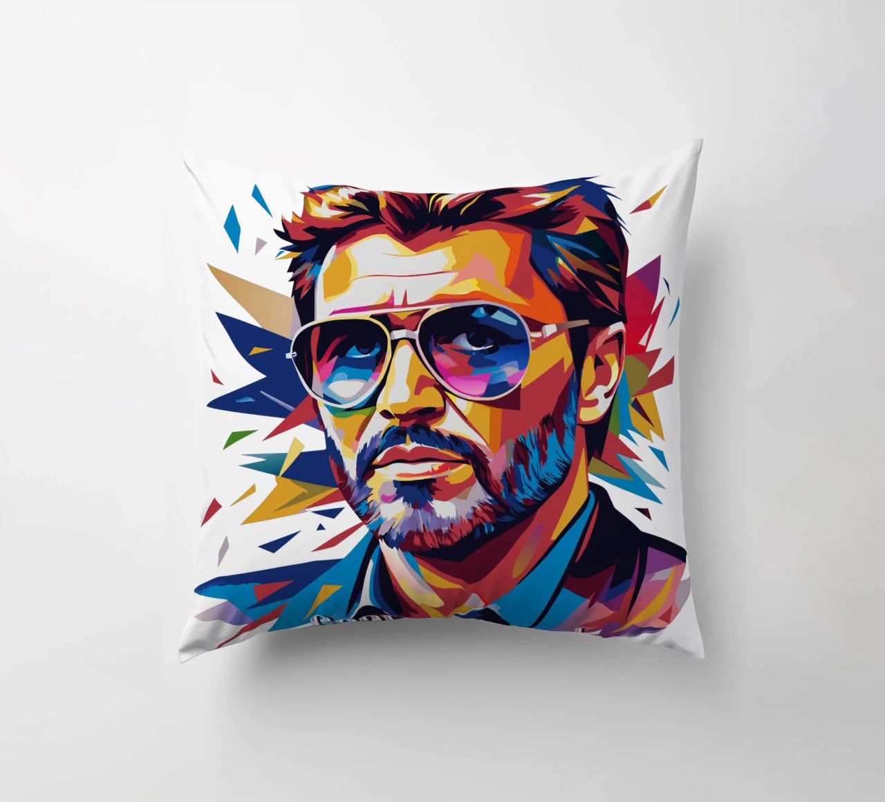 George Michael Portrait in WPAP Pop Art cuscino da vectorartnesia