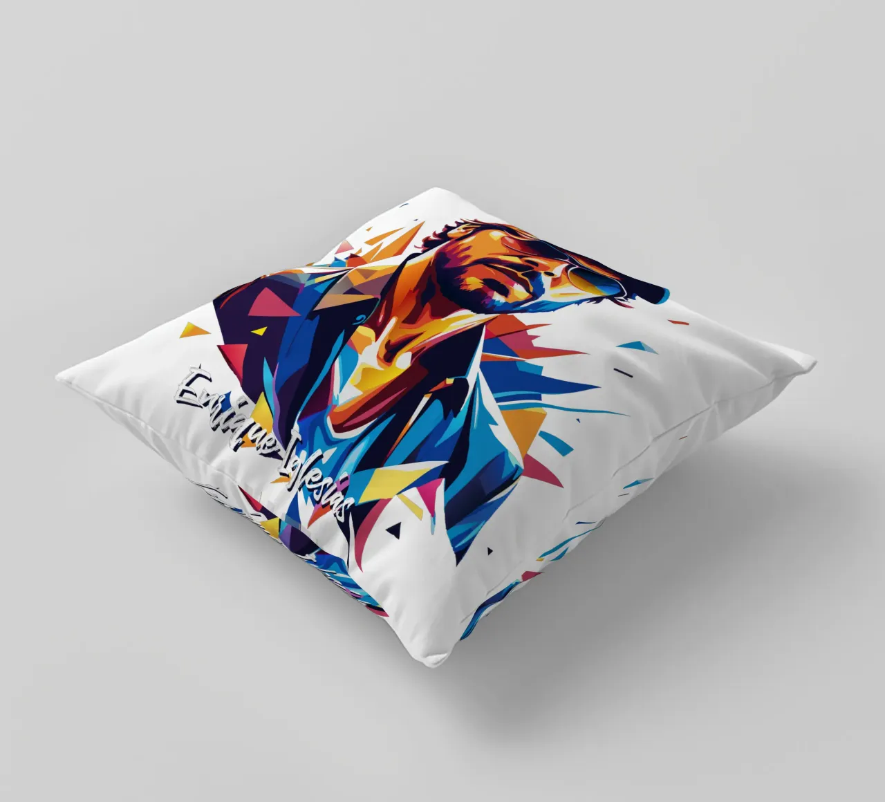 Enrique Iglesias Portrait in WPAP Pop Art cuscino da vectorartnesia