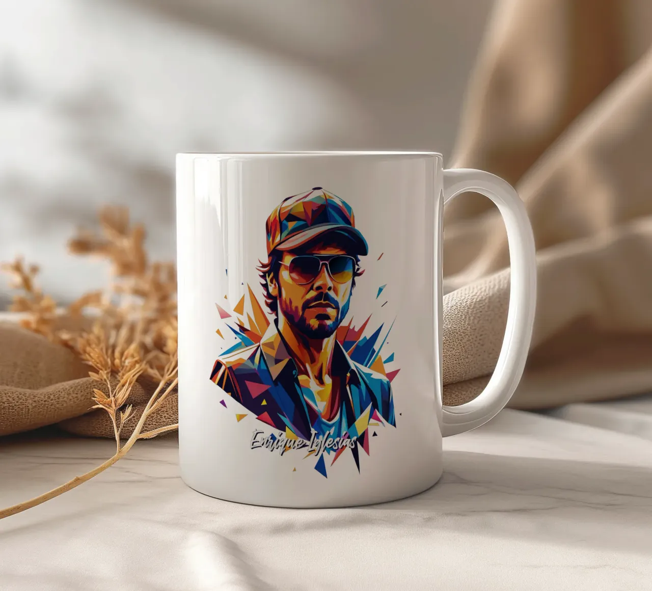 Enrique Iglesias Portrait in WPAP Pop Art tazza in ceramica da vectorartnesia