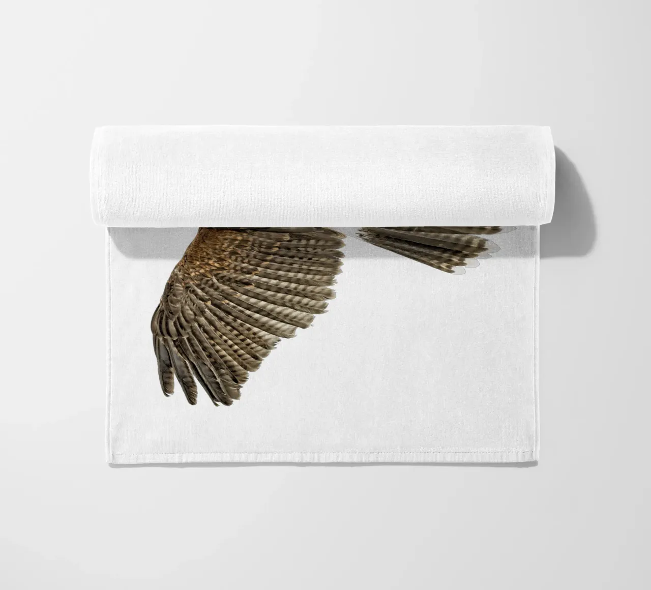 Aquila in volo telo mare da Curious Collections by Marielle Leenders