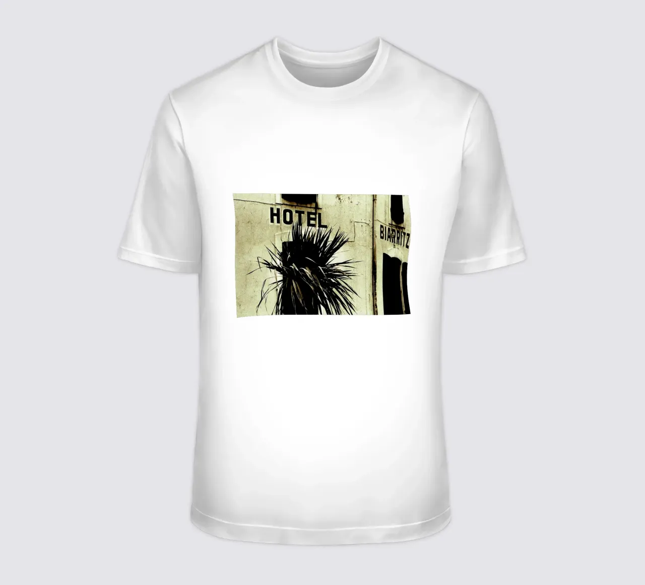 Fragile T-Shirt von Sophie Etchart