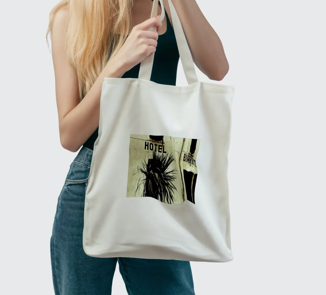 Fragile borsa in juta da Sophie Etchart