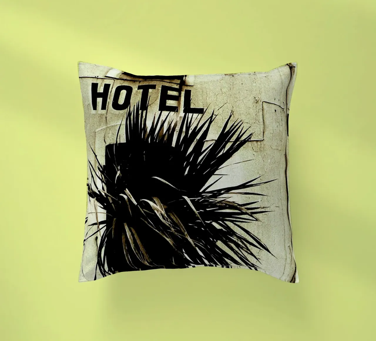 Fragile cuscino da Sophie Etchart