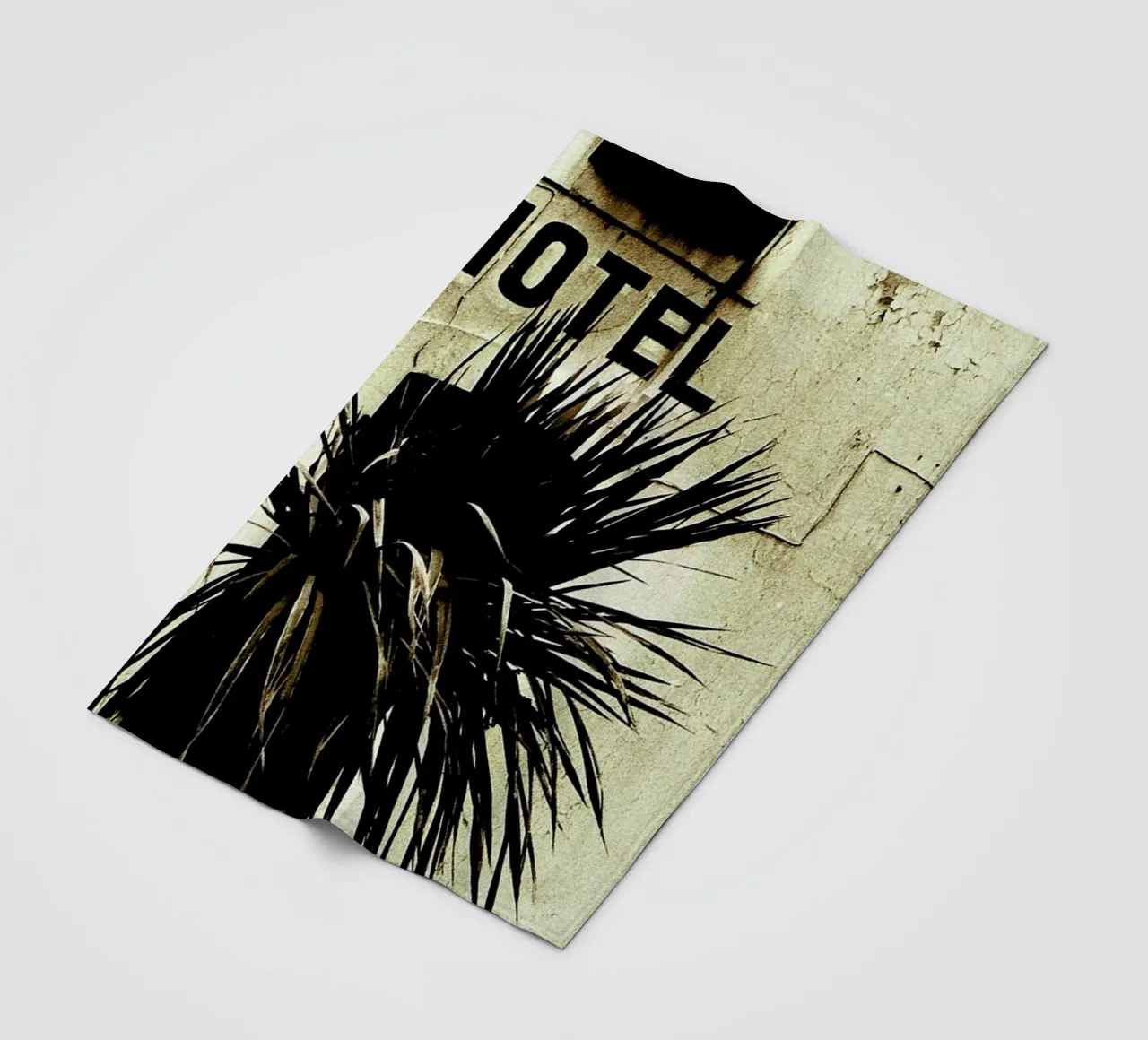 Fragile coperta in pile da Sophie Etchart