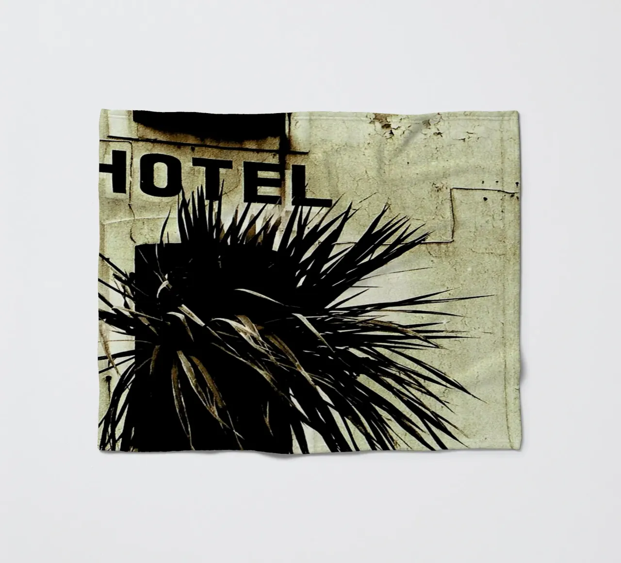 Fragile coperta in pile da Sophie Etchart