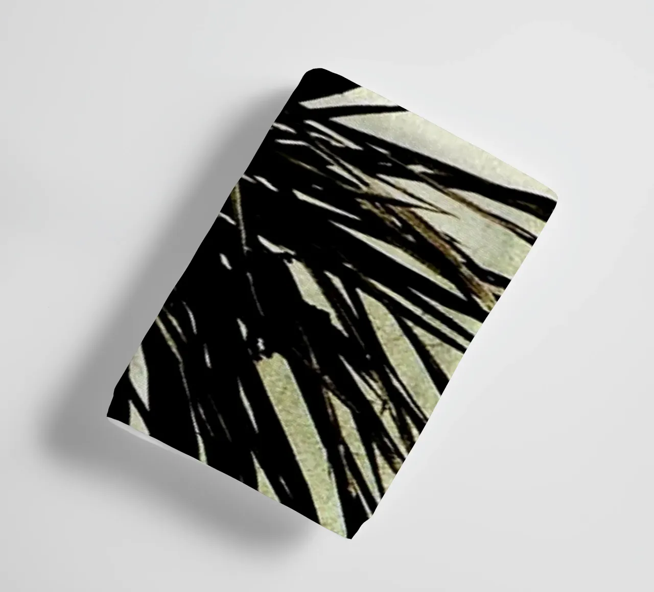 Fragile towel by Sophie Etchart