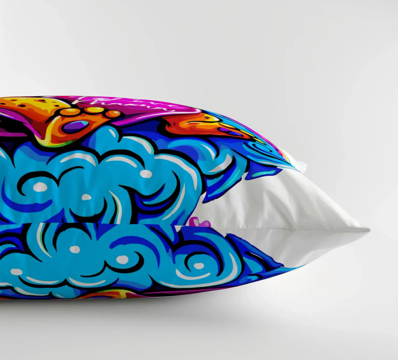 Cute Dino Hugging a Heart Pillow on a Cloud - Custom Text cuscino da Artnesia