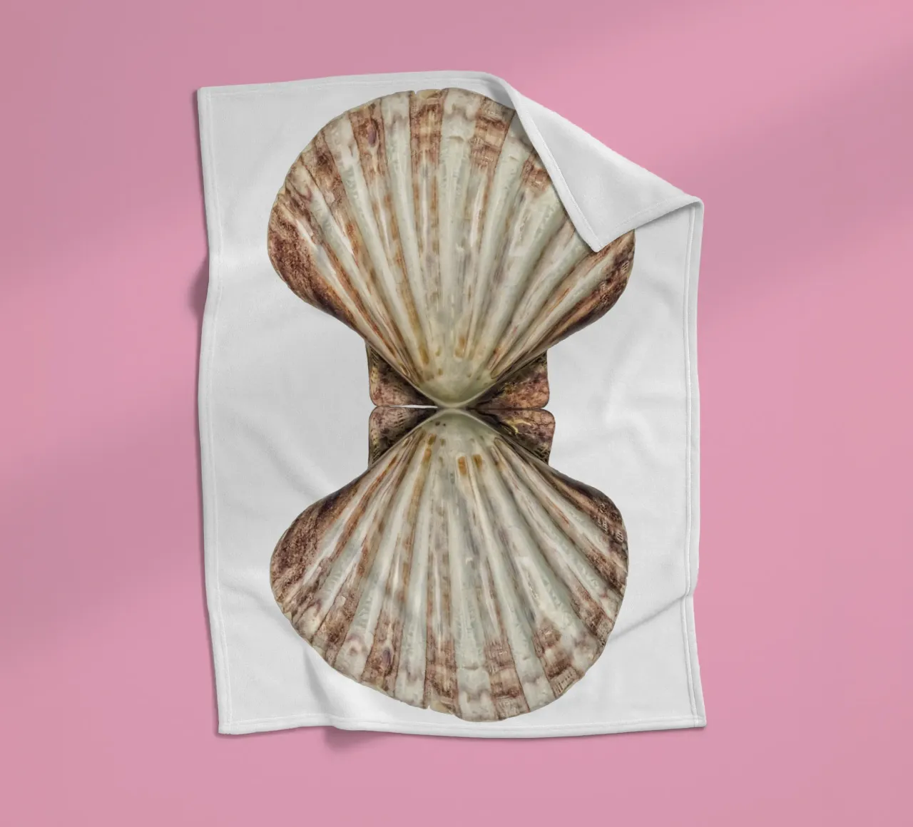 Venus Shell fleece blanket by Curious Collections by Marielle Leenders