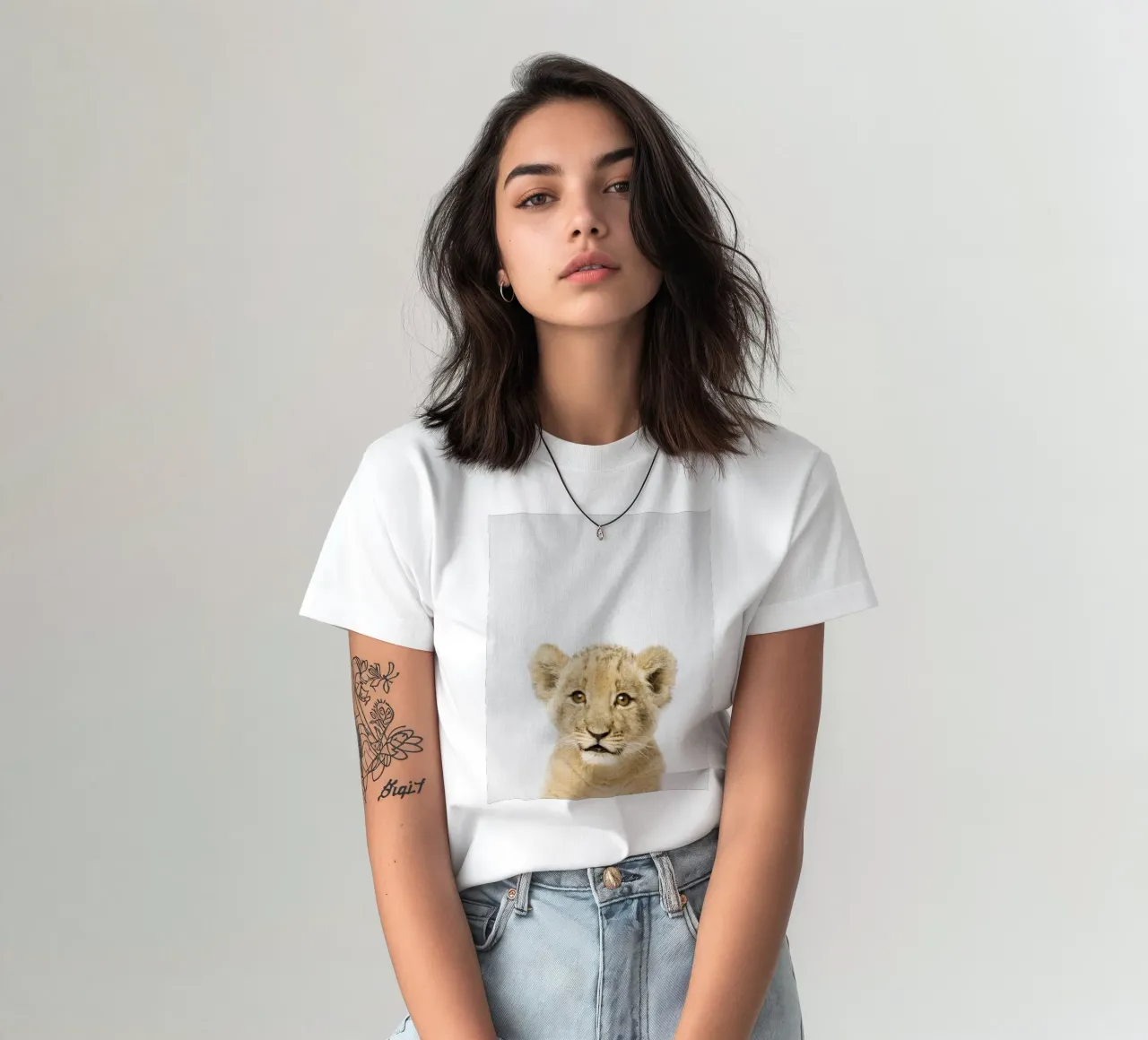 Peekaboo Lion Cub t-shirt da Lila x Lola