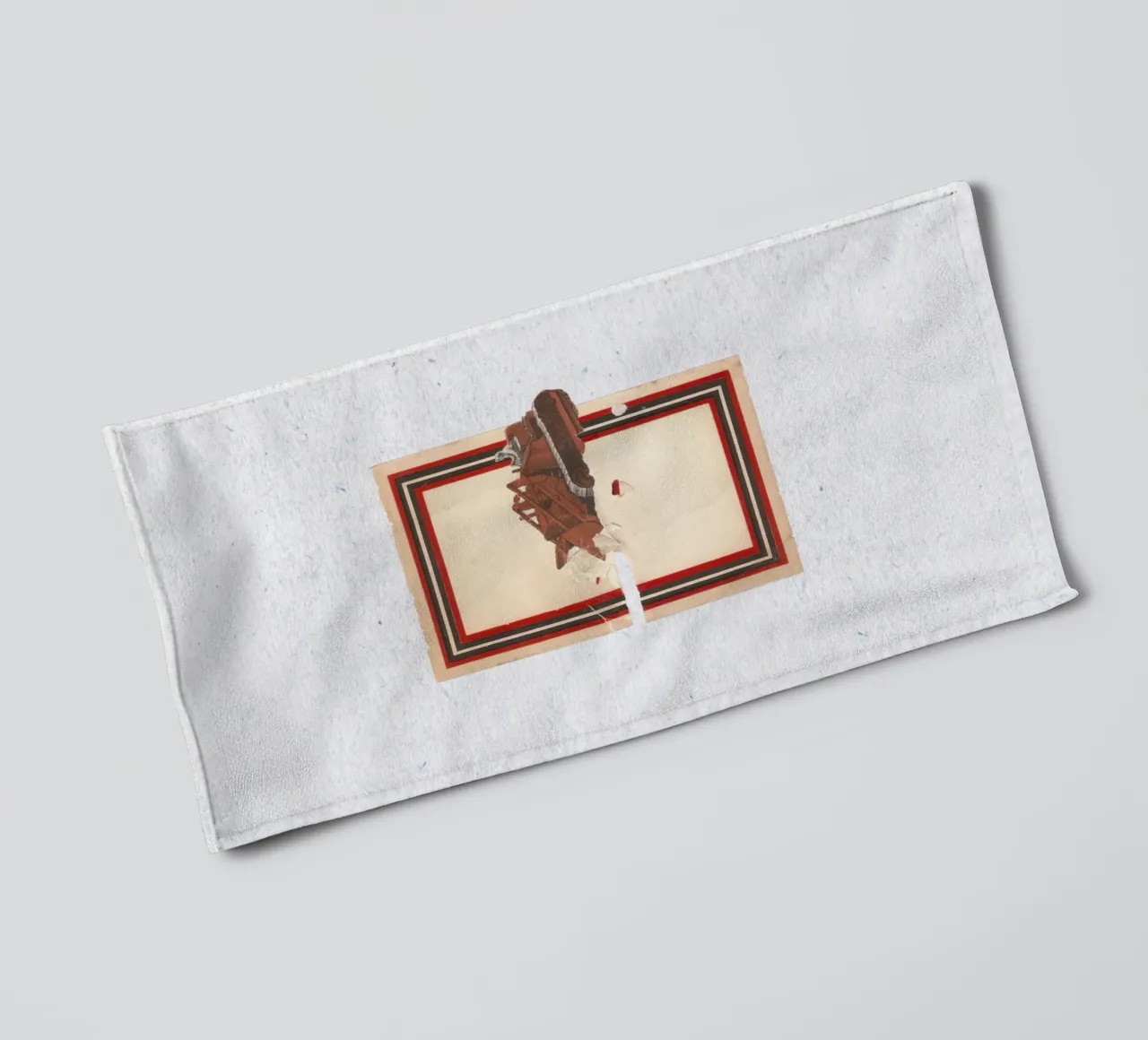 Load torn towel by Carlos Quitério